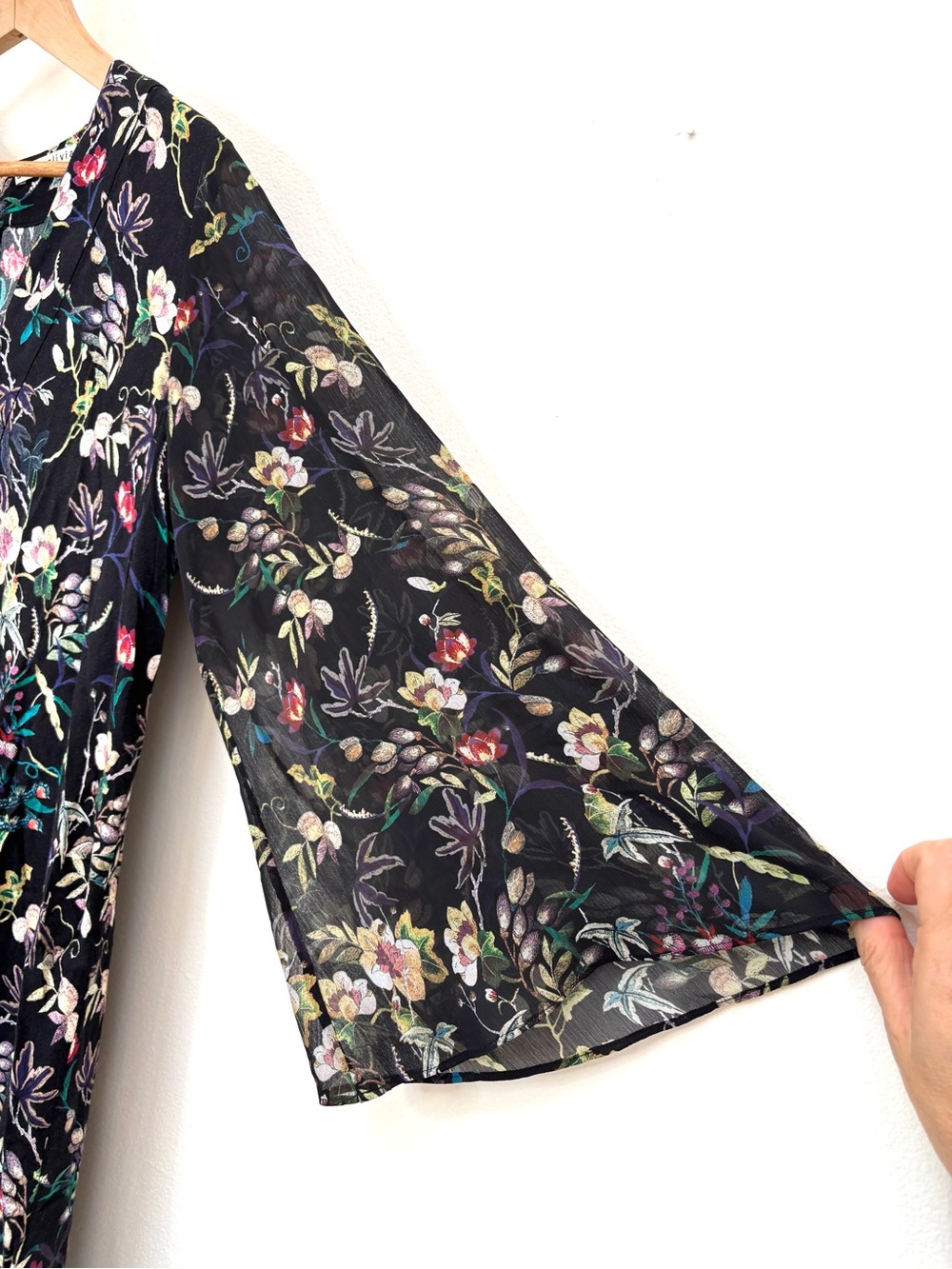 Alice + Olivia Zia Mythical Garden Kaftan Mini Dress Size Medium Floral Black - Picture 5 of 11